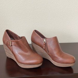 New without tags, Dr Scholls memory foam cool fit bootie.